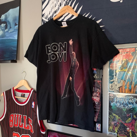2010 Bon Jovi Tour T-shirt - Picture 2 of 6